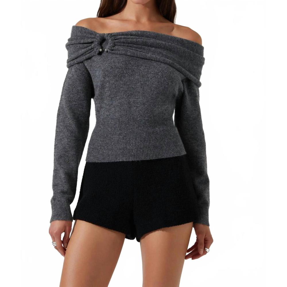 NEW ASTR wylie off shoulder sweater in charcoal